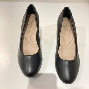 Clarks Black Pumps